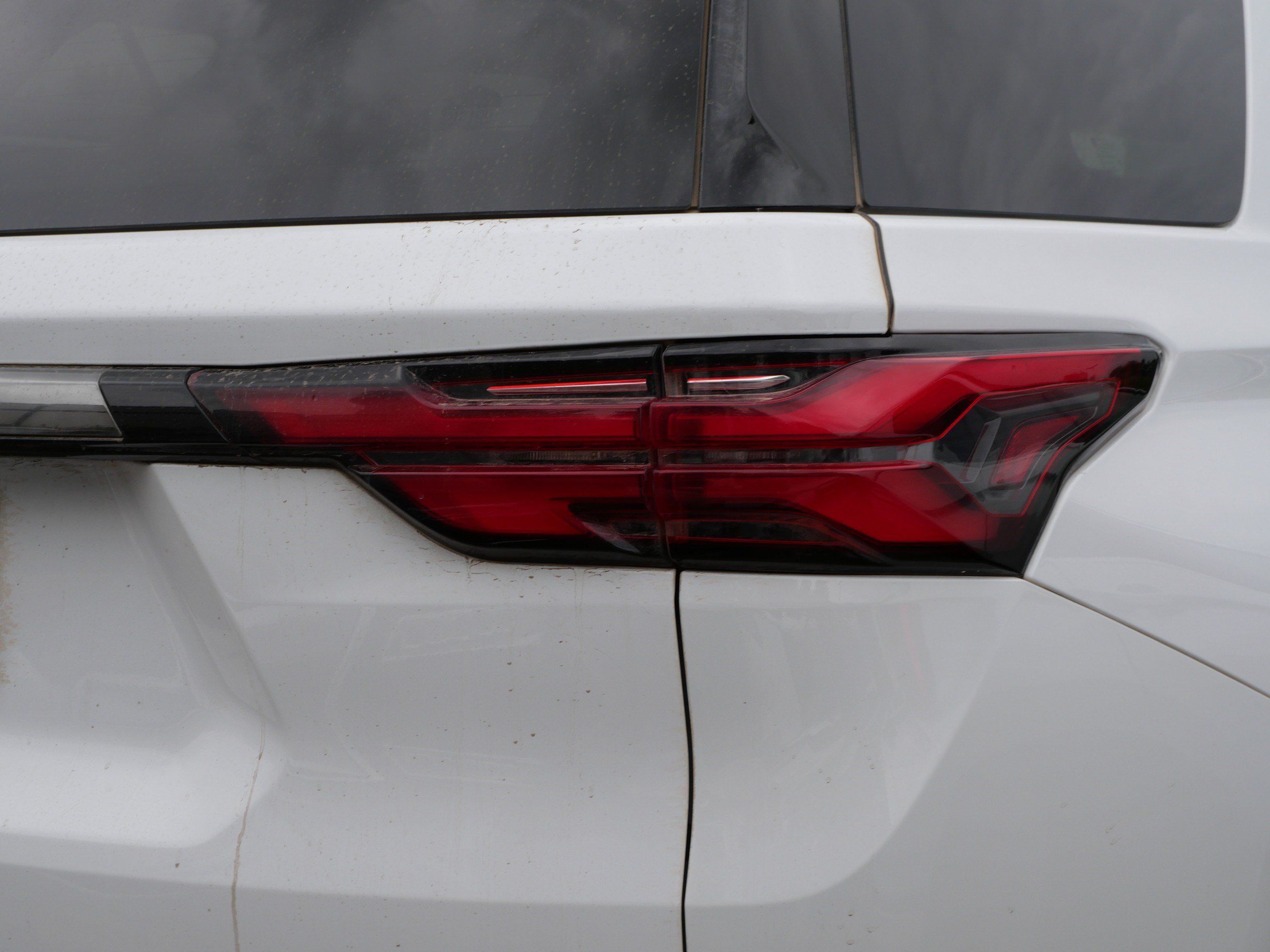 Used 2023 Chevrolet Traverse RS AWD/4WD image 8