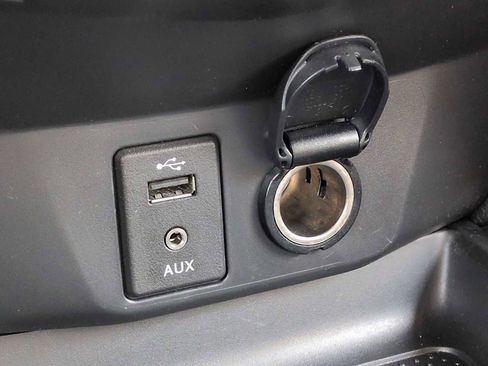 Used 2017 Nissan Rogue Sport SV w/ SV All-Weather Package image 29