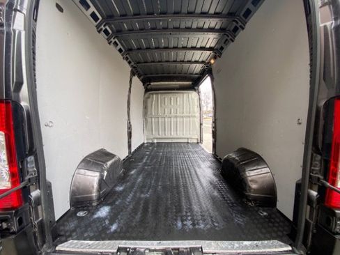 Used 2023 RAM ProMaster 2500 image 14