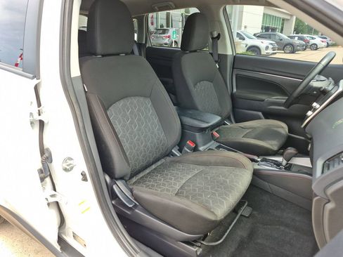 Used 2021 Mitsubishi Outlander Sport LE FWD image 52