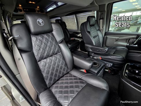 Used 2023 Chevrolet Express 2500 RWD image 7