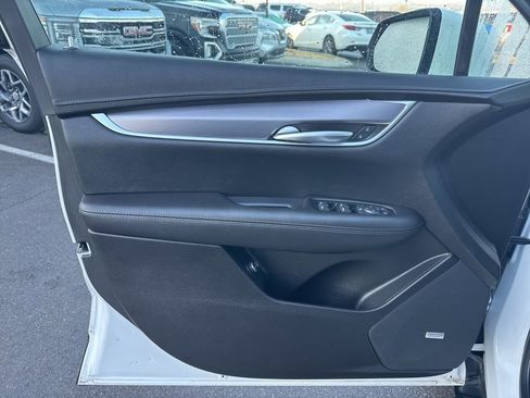 Used 2023 Cadillac XT5 Luxury w/ LPO, Floor Liner Package image 10