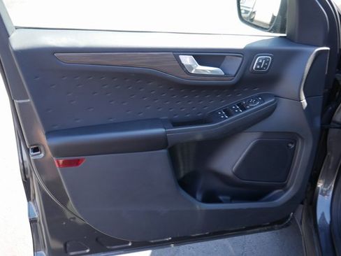 Used 2020 Ford Escape Titanium w/ Titanium Premium Package 2.0 image 15