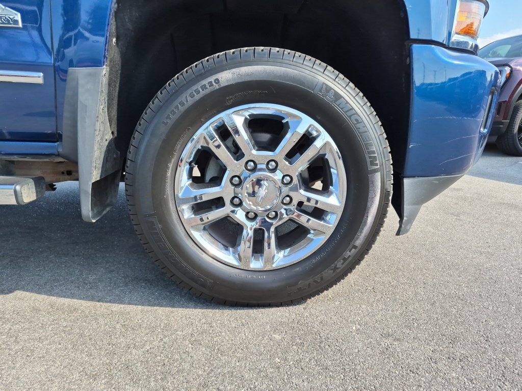 Used 2016 Chevrolet Silverado 2500 High Country AWD/4WD image 13