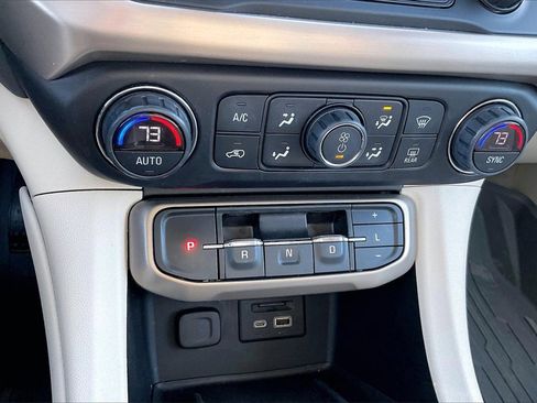 Used 2020 GMC Acadia Denali w/ Technology Package image 32