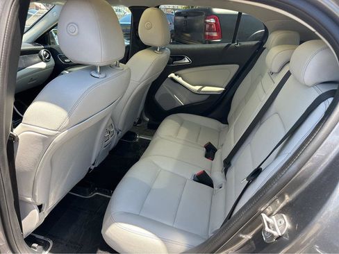 Used 2019 Mercedes-Benz GLA 250 image 10