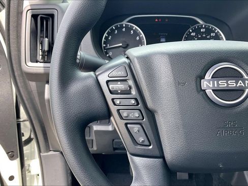 Used 2025 Nissan Frontier S RWD image 8