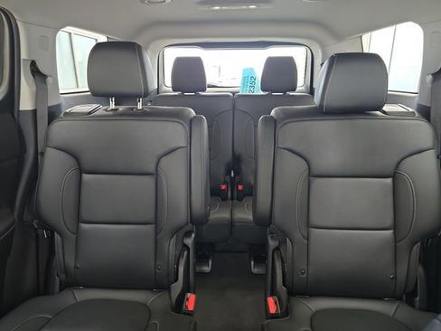 Used 2021 GMC Acadia SLT w/ Premium Package image 39