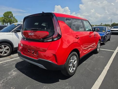 Certified 2024 Kia Soul LX w/ Option Group 015 FWD image 14