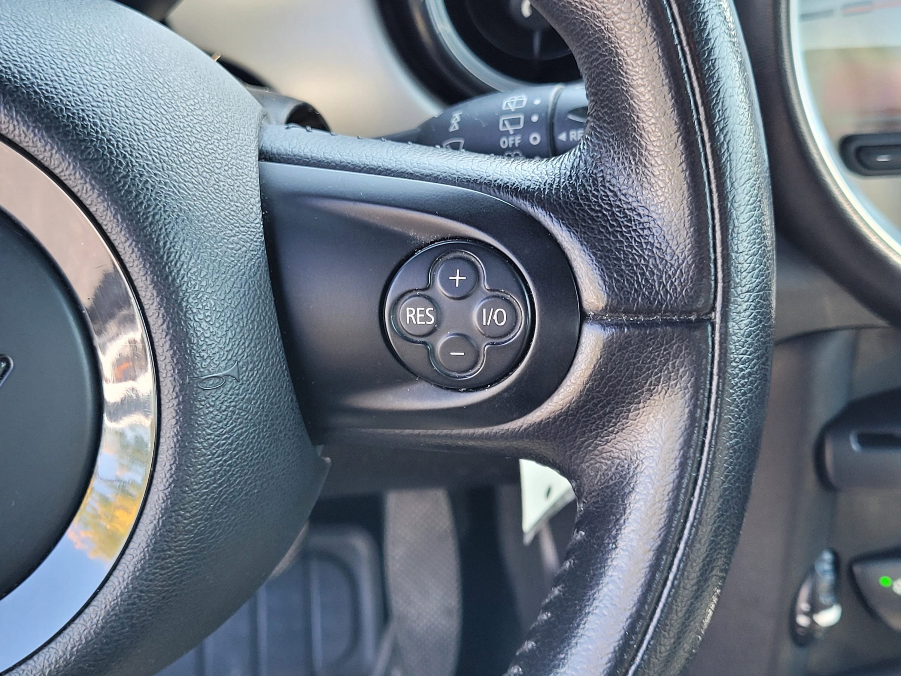 Used 2011 MINI Cooper Hardtop FWD image 14