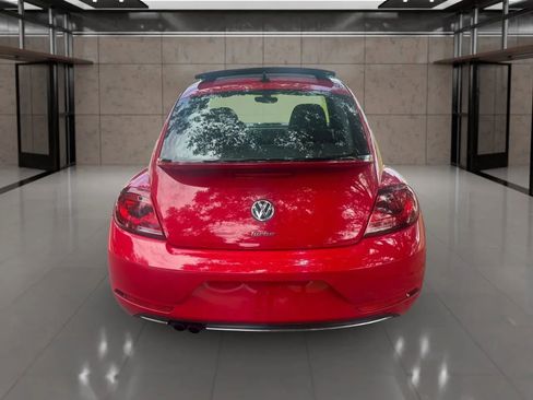 Used 2018 Volkswagen Beetle 2.0T S FWD image 4