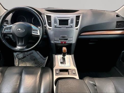 Used 2014 Subaru Outback 2.5i Limited AWD/4WD image 8