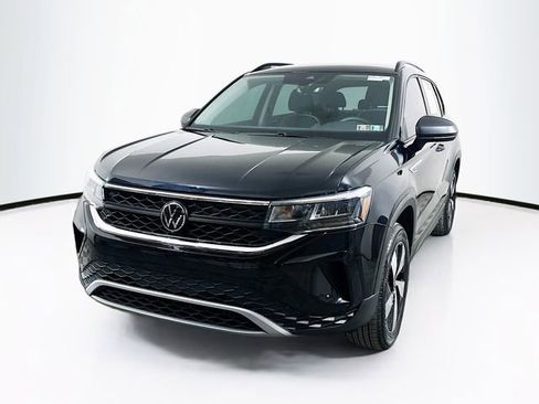 Certified 2024 Volkswagen Taos S image 4