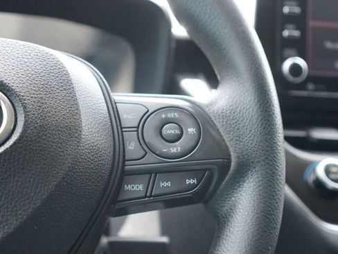Used 2021 Toyota Corolla LE image 20