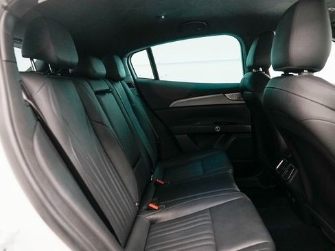 Used 2024 Maserati Grecale GT image 28