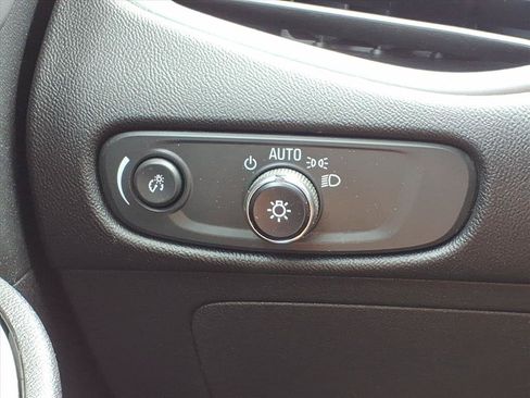 Used 2023 Chevrolet Malibu LT FWD image 13