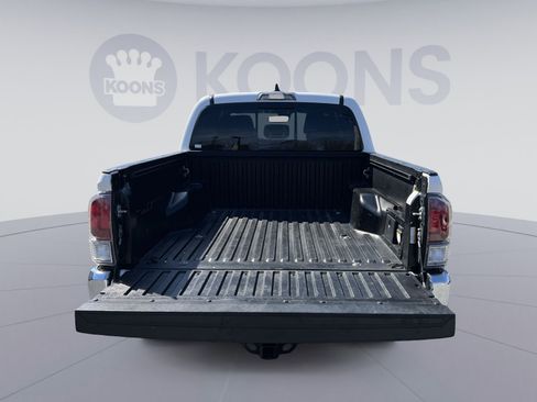 Used 2023 Toyota Tacoma TRD Off-Road image 25