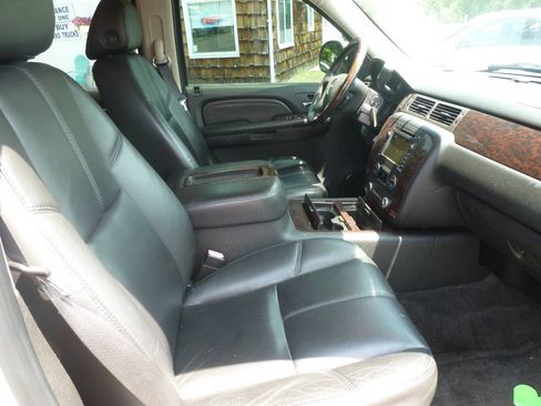 Used 2007 GMC Yukon Denali AWD/4WD image 36