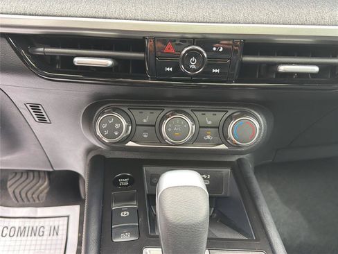 Used 2023 Nissan Kicks S FWD image 18