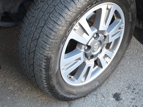 Certified 2020 Toyota Tundra Platinum image 11