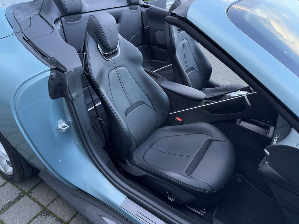 Certified 2024 Ferrari Roma Spider RWD image 24