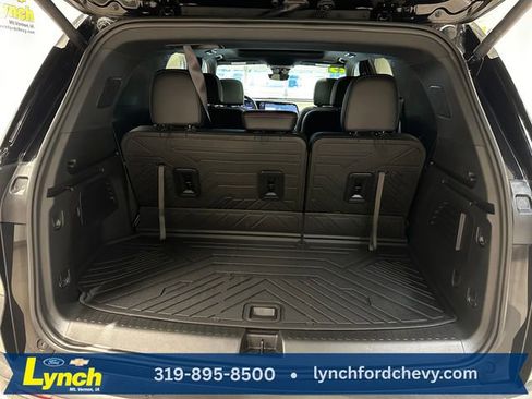 Used 2025 Chevrolet Traverse Z71 w/ Enhanced Driving Package AWD/4WD image 24