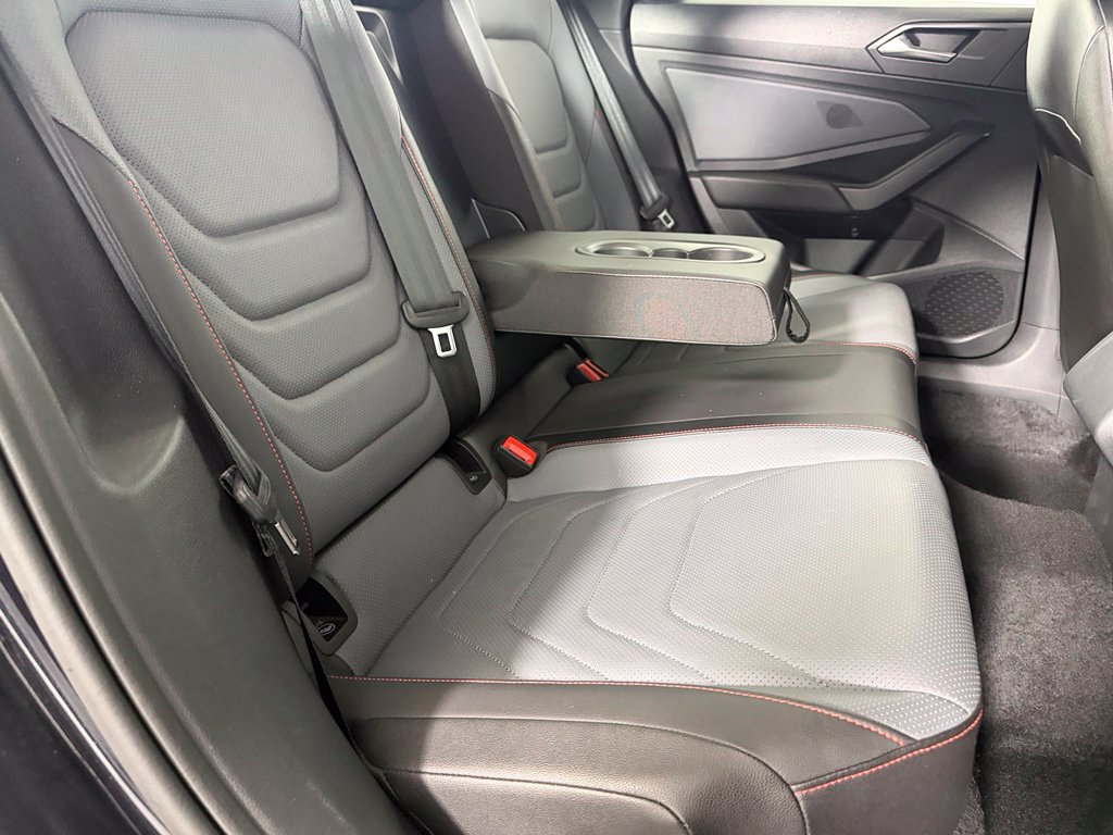 Used 2025 Volkswagen Jetta GLI Autobahn FWD image 19