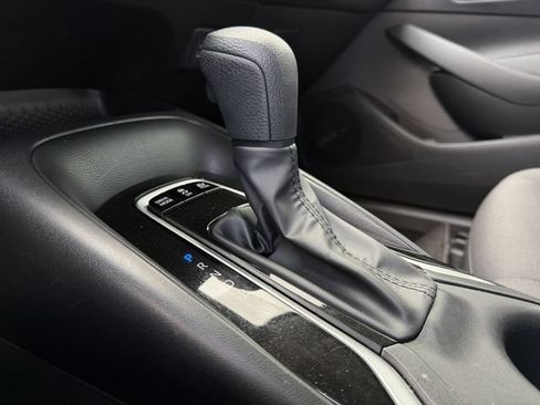 Used 2025 Toyota Corolla LE FWD image 19