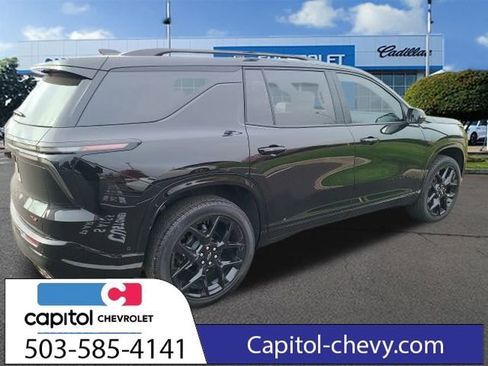 Used 2025 Chevrolet Traverse RS w/ LPO, Floor Liner Package image 24