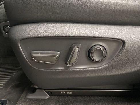 Used 2025 Toyota Land Cruiser w/ Premium Package image 16