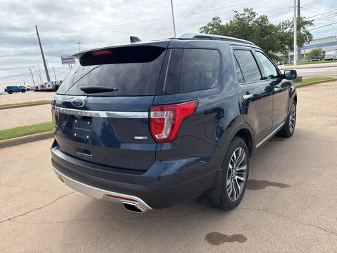 Used 2017 Ford Explorer Platinum image 7