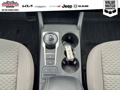 Used 2022 Ford Escape SE image 27