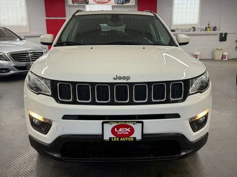 Used 2021 Jeep Compass Latitude w/ Convenience Group FWD image 3