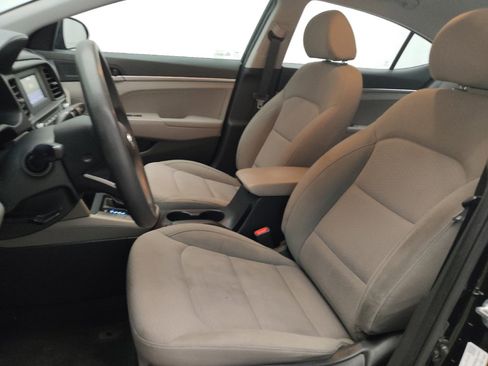 Used 2020 Hyundai Elantra SE w/ Cargo Package (C1) FWD image 17