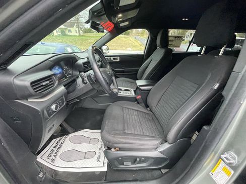 Used 2020 Ford Explorer XLT AWD/4WD image 18