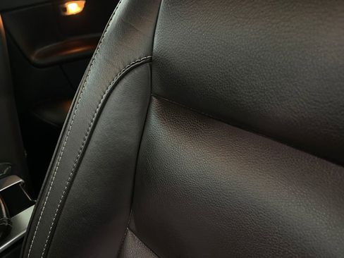 Used 2013 Volvo C70 T5 image 16