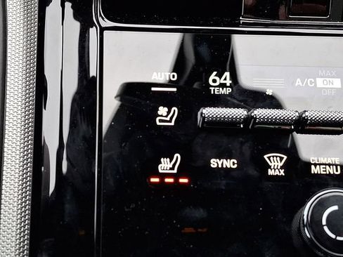 New 2025 Porsche Panamera 4 image 21