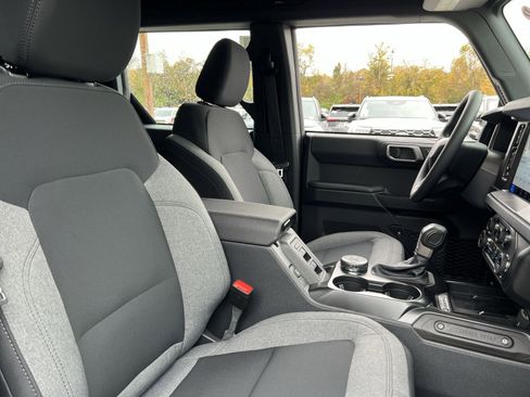 New 2025 Ford Bronco 4-Door image 25