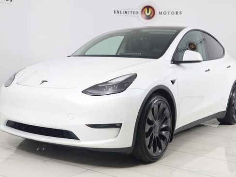 Used 2022 Tesla Model Y Performance image 5