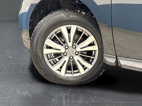 Used 2020 Nissan Pathfinder SL image 35