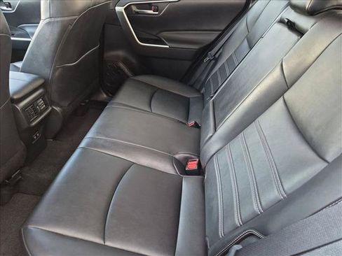 Used 2021 Toyota RAV4 XLE Premium FWD image 18
