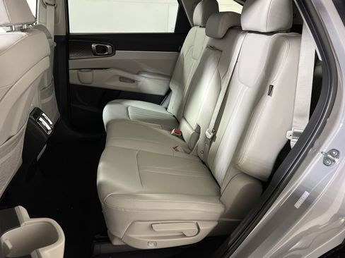 New 2026 Kia Sorento S image 23