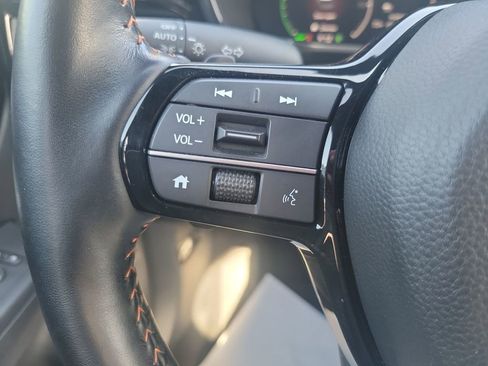 Used 2025 Honda CR-V Sport Touring image 26