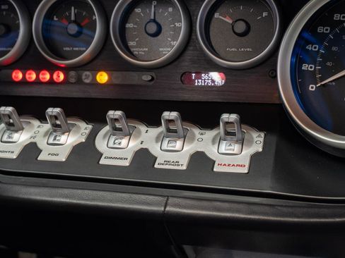 Used 2005 Ford GT image 12