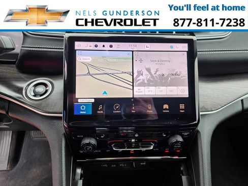 Used 2024 Jeep Grand Cherokee Limited AWD/4WD image 21
