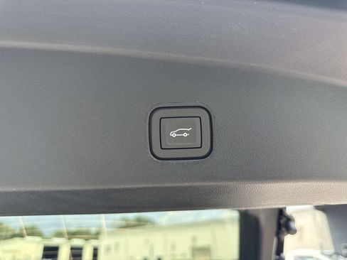 New 2026 Cadillac Lyriq Signature Luxury w/ LPO, Floor Liner Package RWD image 16