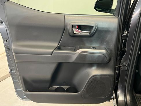 Certified 2023 Toyota Tacoma TRD Sport AWD/4WD image 19