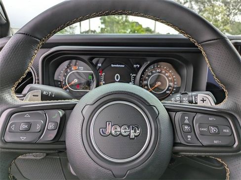 New 2025 Jeep Wrangler Unlimited Rubicon 392 image 31