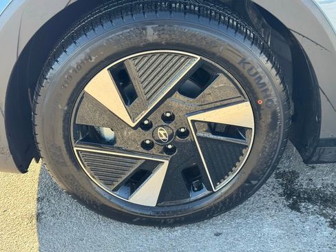 New 2026 Hyundai Ioniq 5 SEL image 9