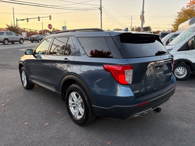 Used 2020 Ford Explorer XLT w/ Equipment Group 202A AWD/4WD image 5